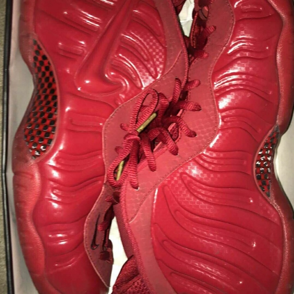 Nike foams